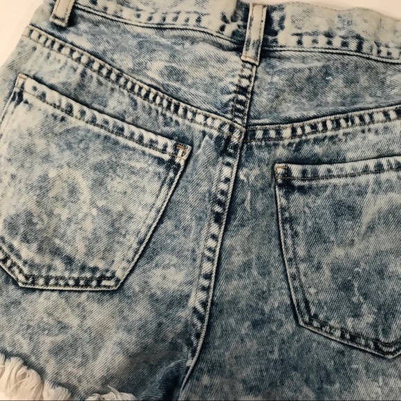 Forever 21 Zip up High Rise Acid Wash Short Shorts - Picture 7 of 8